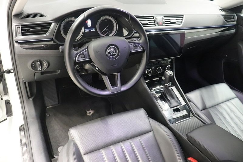 Skoda Superb bild 9