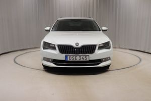 Skoda Superb bild 2