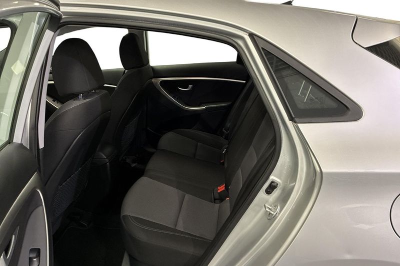 Hyundai i30 bild 7