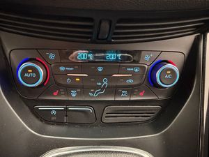 Ford Kuga bild 12