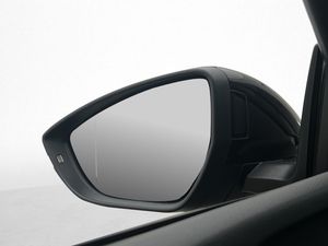 Audi e-tron S bild 32