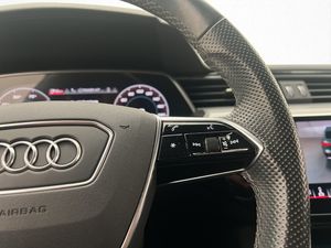 Audi e-tron S bild 20