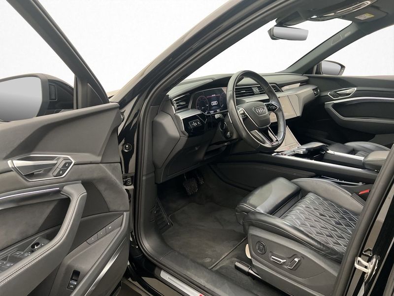Audi e-tron S bild 11