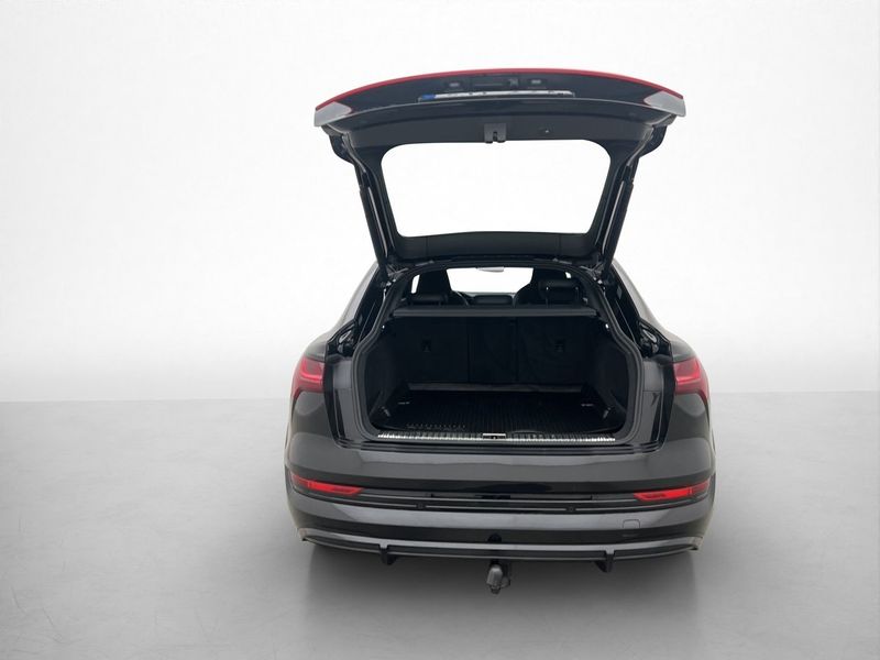 Audi e-tron S bild 34