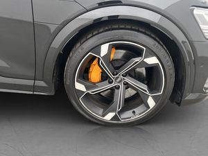 Audi e-tron S bild 37