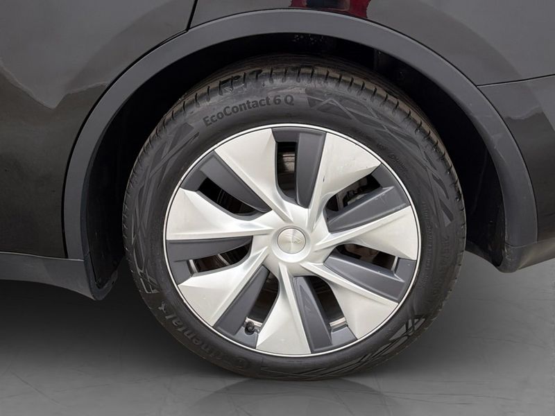 Tesla Model Y bild 34