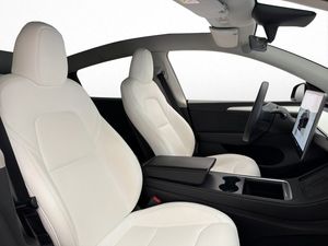 Tesla Model Y bild 28