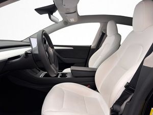 Tesla Model Y bild 12