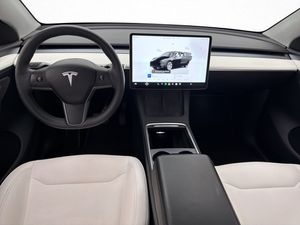 Tesla Model Y bild 15