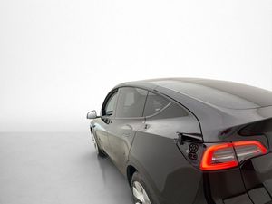 Tesla Model Y bild 27