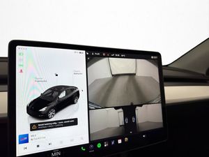 Tesla Model Y bild 18