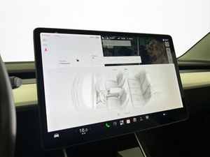 Tesla Model 3 bild 19