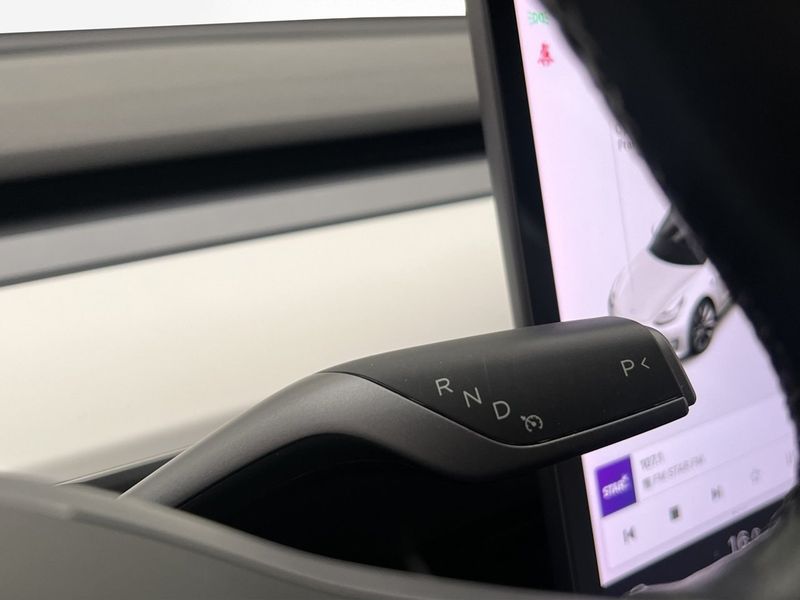 Tesla Model 3 bild 30