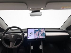 Tesla Model 3 bild 24
