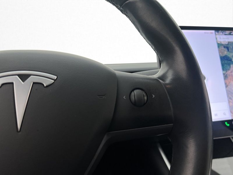 Tesla Model 3 bild 15