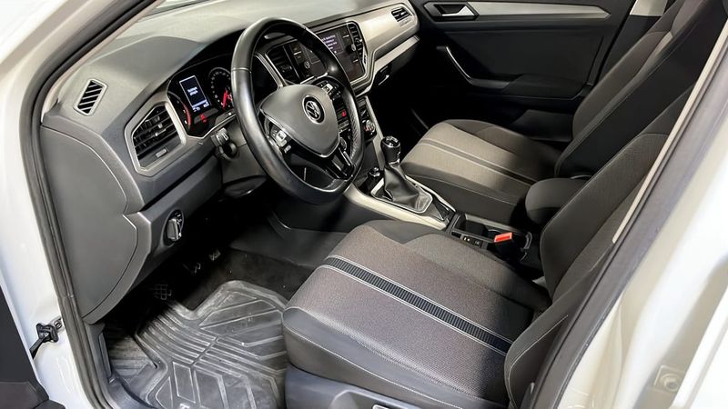 Volkswagen T-Roc bild 7