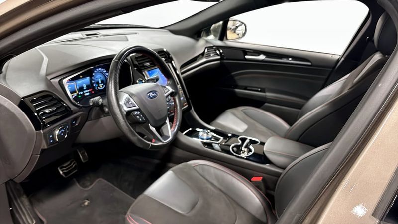 Ford Mondeo bild 7