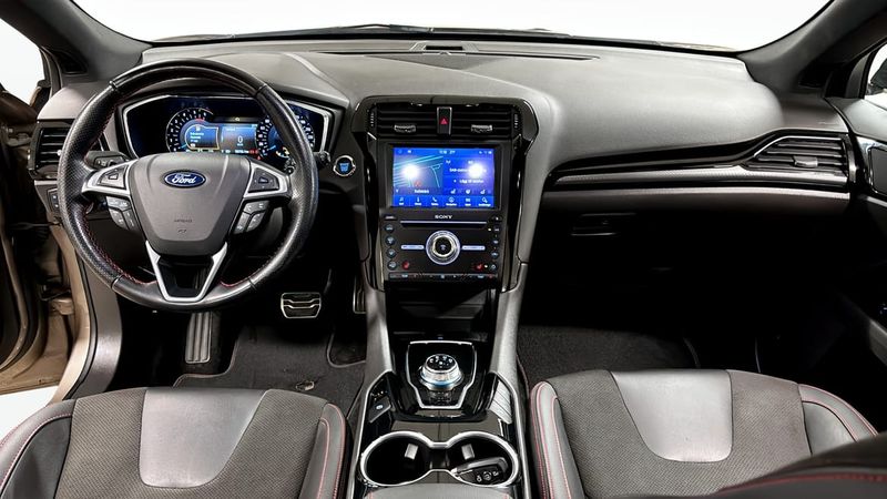 Ford Mondeo bild 11