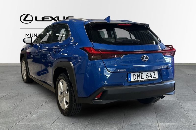 Lexus UX bild 3