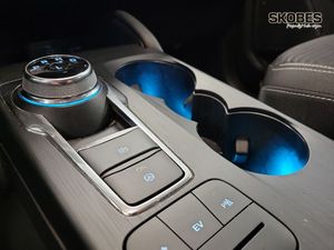 Ford Kuga bild 17
