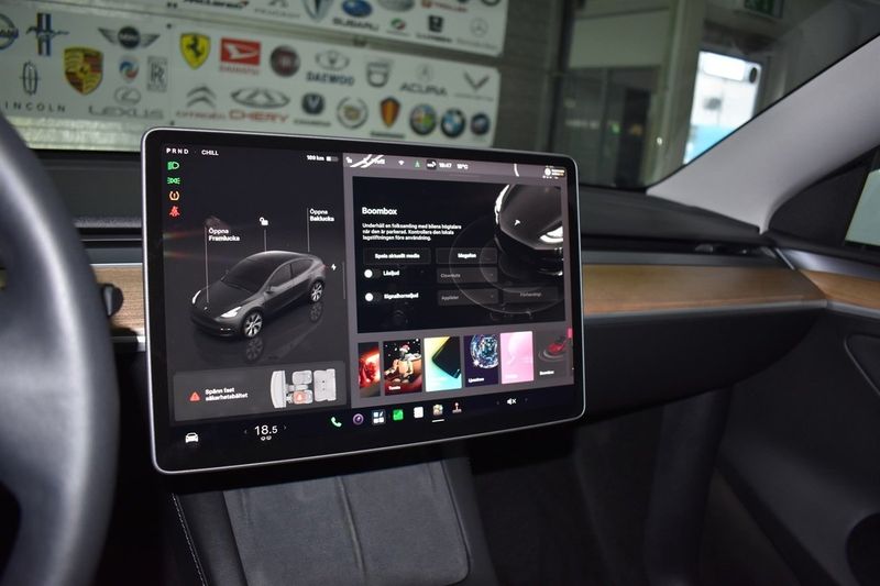 Tesla Model Y bild 18