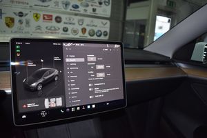 Tesla Model Y bild 12