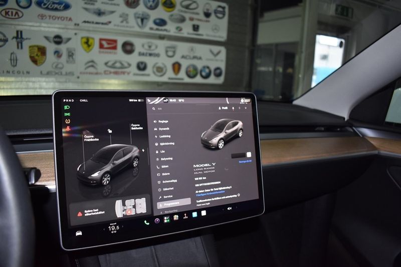 Tesla Model Y bild 15