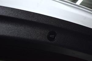 Tesla Model Y bild 20