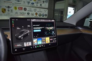 Tesla Model Y bild 17