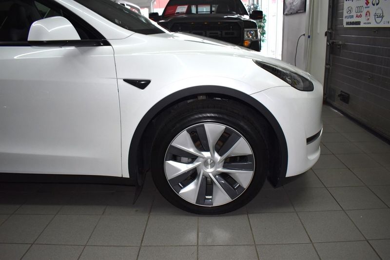 Tesla Model Y bild 22