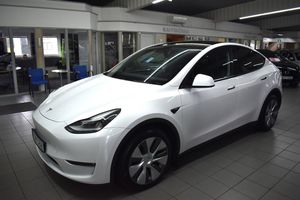 Tesla Model Y bild 24