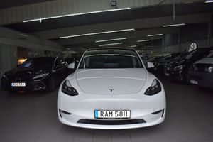 Tesla Model Y bild 23