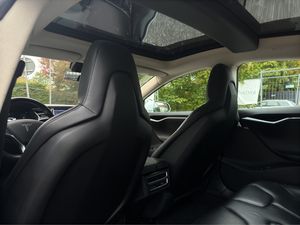 Tesla Model S bild 22