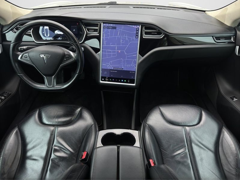 Tesla Model S bild 13