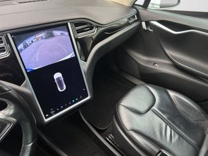Tesla Model S bild 15