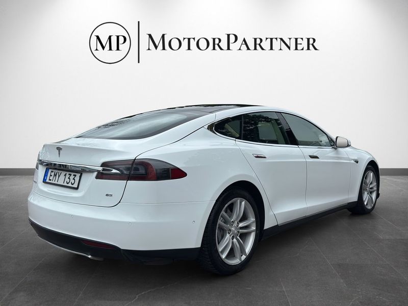 Tesla Model S bild 8