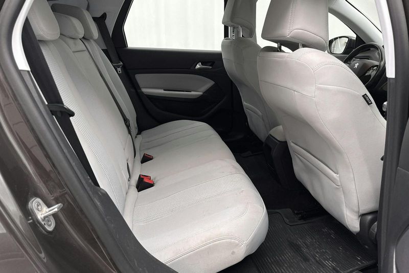 Peugeot 308 bild 8