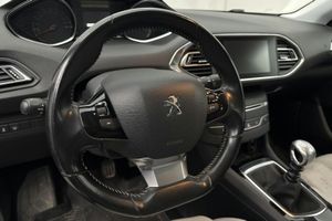 Peugeot 308 bild 12