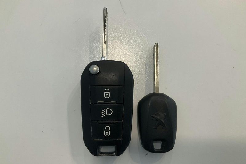 Peugeot 308 bild 15