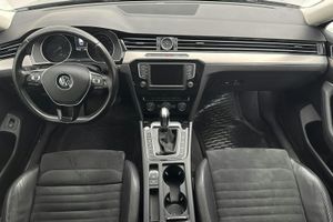 Volkswagen Passat bild 6