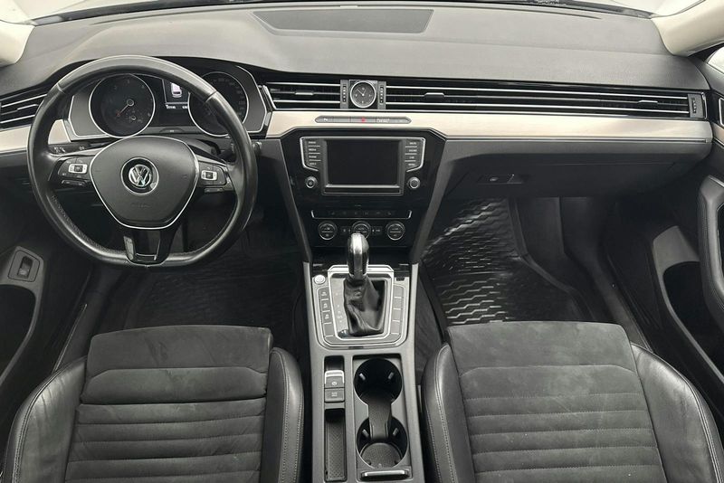 Volkswagen Passat bild 6