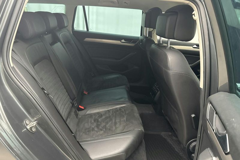 Volkswagen Passat bild 8