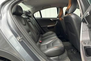 Volvo S60 bild 8