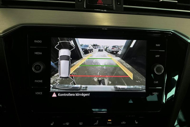 Volkswagen Passat bild 12