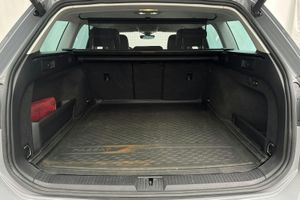 Volkswagen Passat bild 9