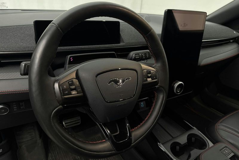 Ford Mustang bild 17
