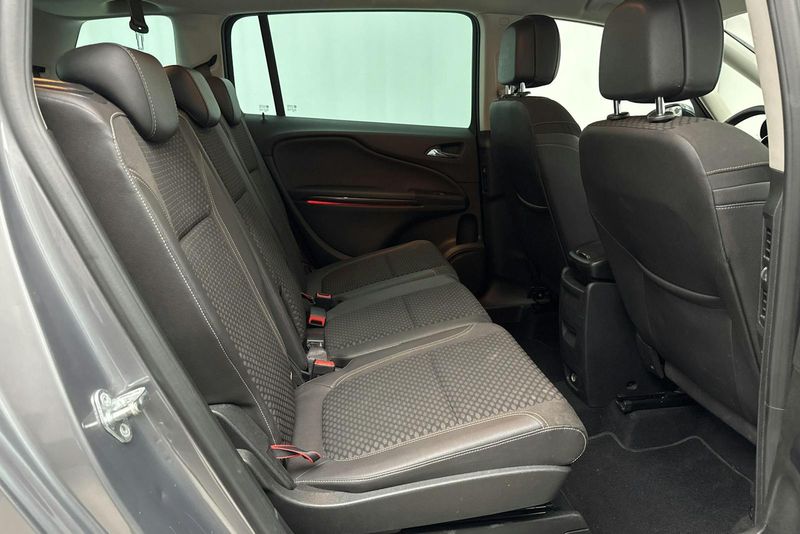Opel Zafira bild 8