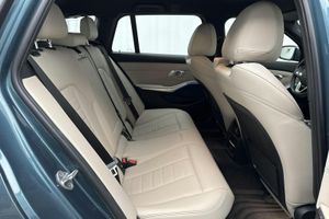 BMW 330 bild 8