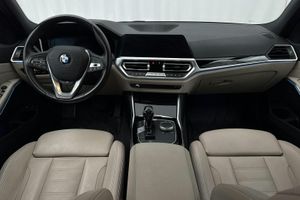 BMW 330 bild 6