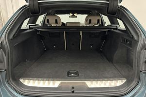 BMW 330 bild 9